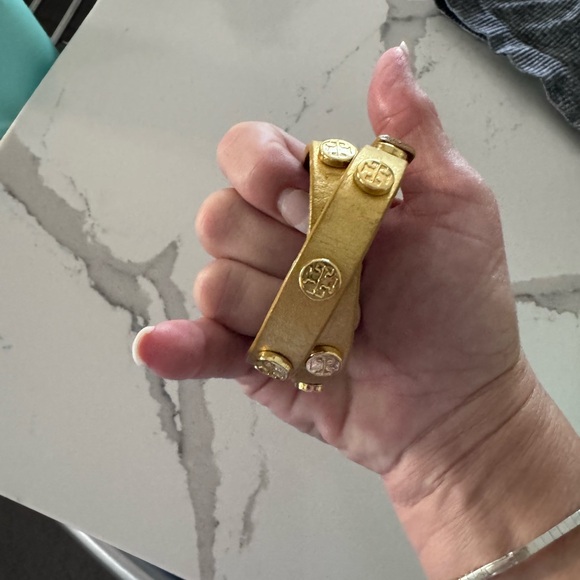 Tory Burch NWOT gold double metallic leather bracelet. - Picture 2 of 3